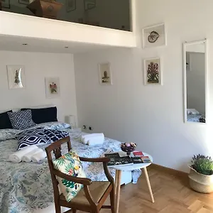 Ella's Napoli